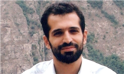 اعطای دکترای افتخاری به شهیدان احمدی‌روشن و رضایی‌نژاد
