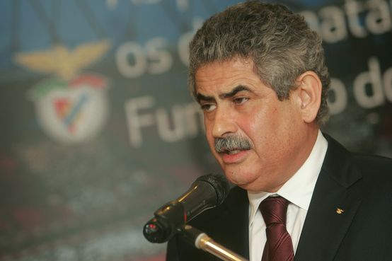 رئیس باشگاه فوتبال بنفیکای پرتغال به فساد مالی متهم شد