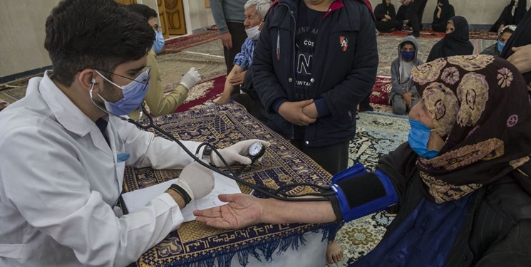ارائه خدمات پزشکی رایگان به هزار نفر توسط قرارگاه امام رضا(ع) در گلوگاه